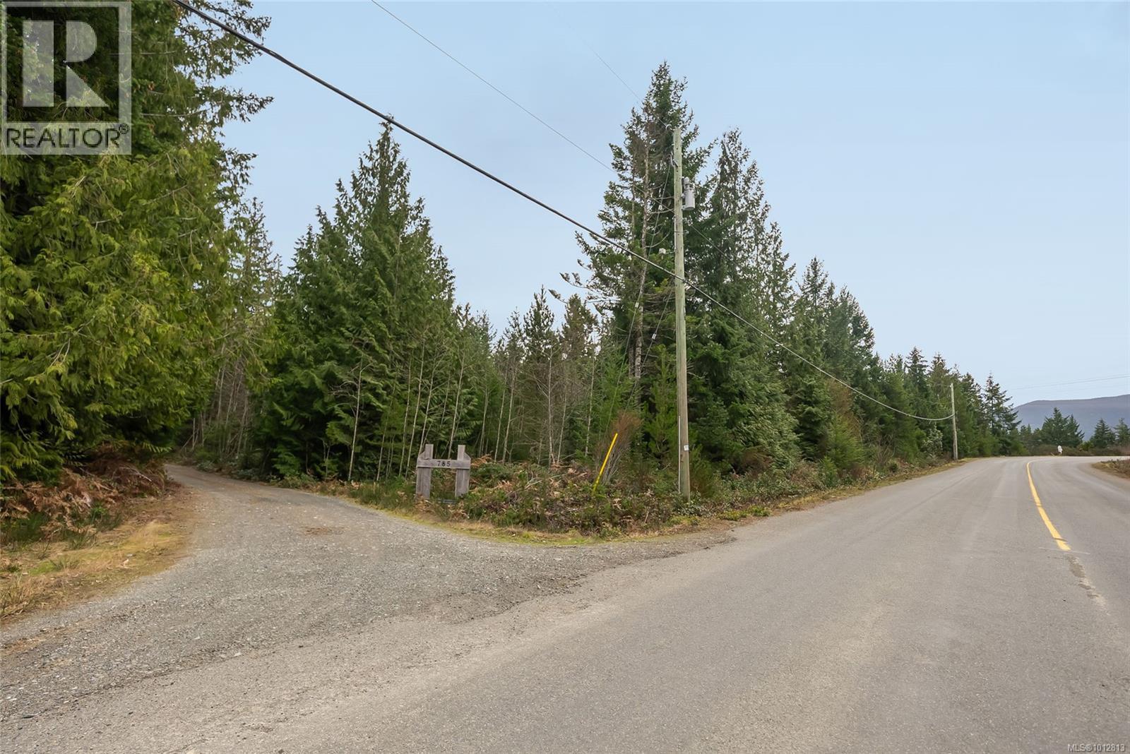 Photo 18 of 815 Spider Lake Rd, Qualicum Beach BC