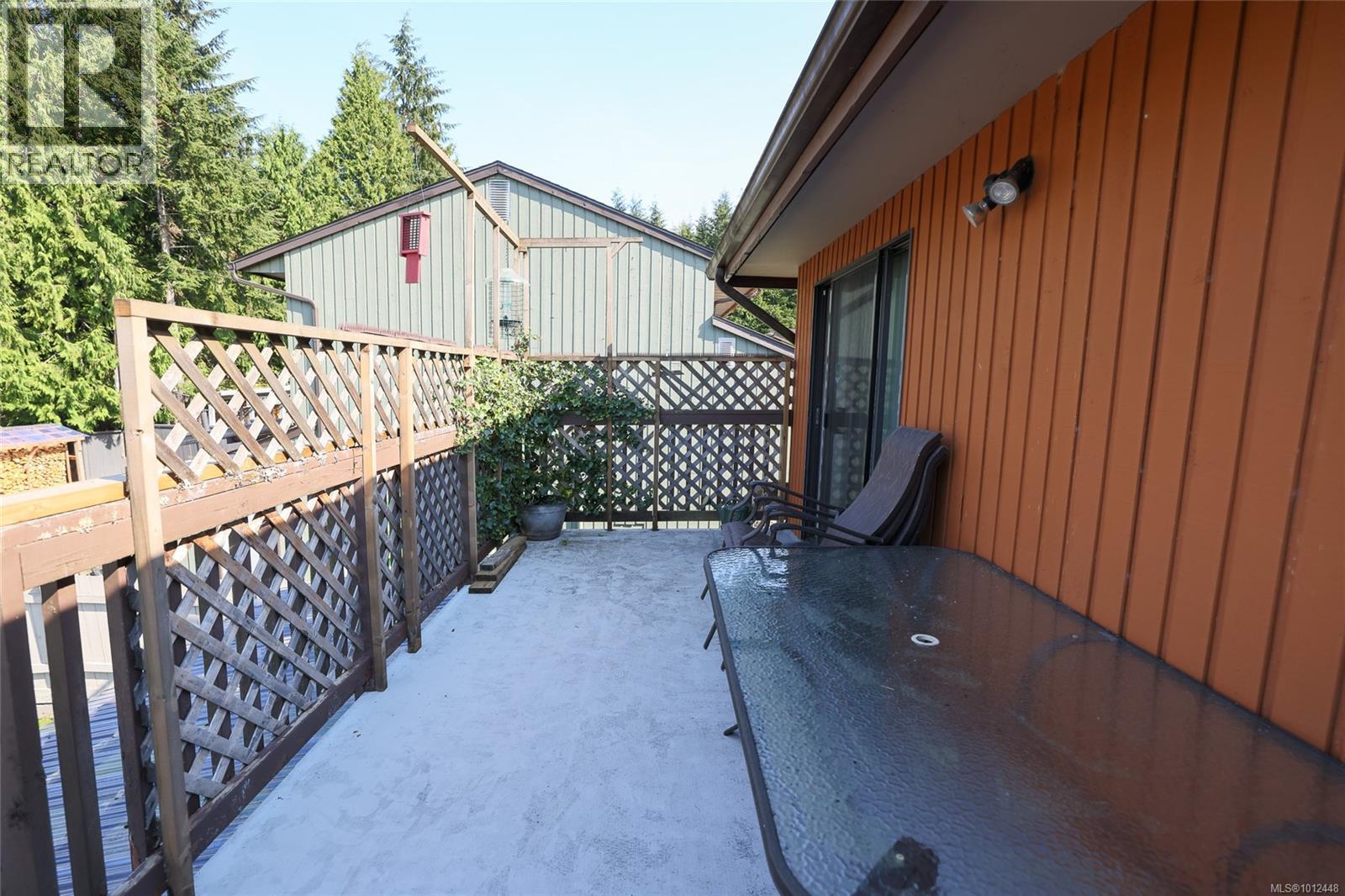 Photo 29 of 9160 Elk Dr, Port Hardy BC