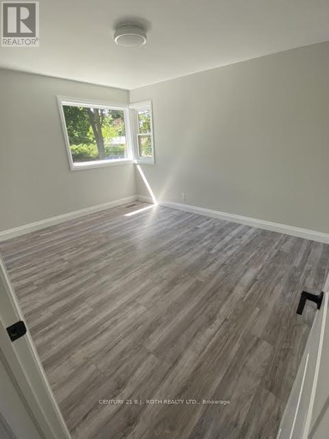 Photo 10 of 108 Nelson Street, Barrie ON