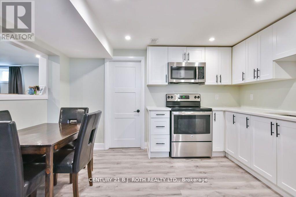Photo 16 of 108 Nelson Street, Barrie ON