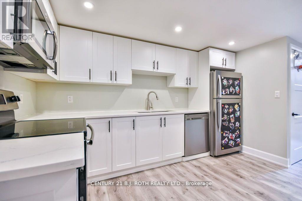 Photo 17 of 108 Nelson Street, Barrie ON
