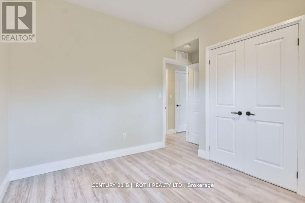 Photo 29 of 108 Nelson Street, Barrie ON