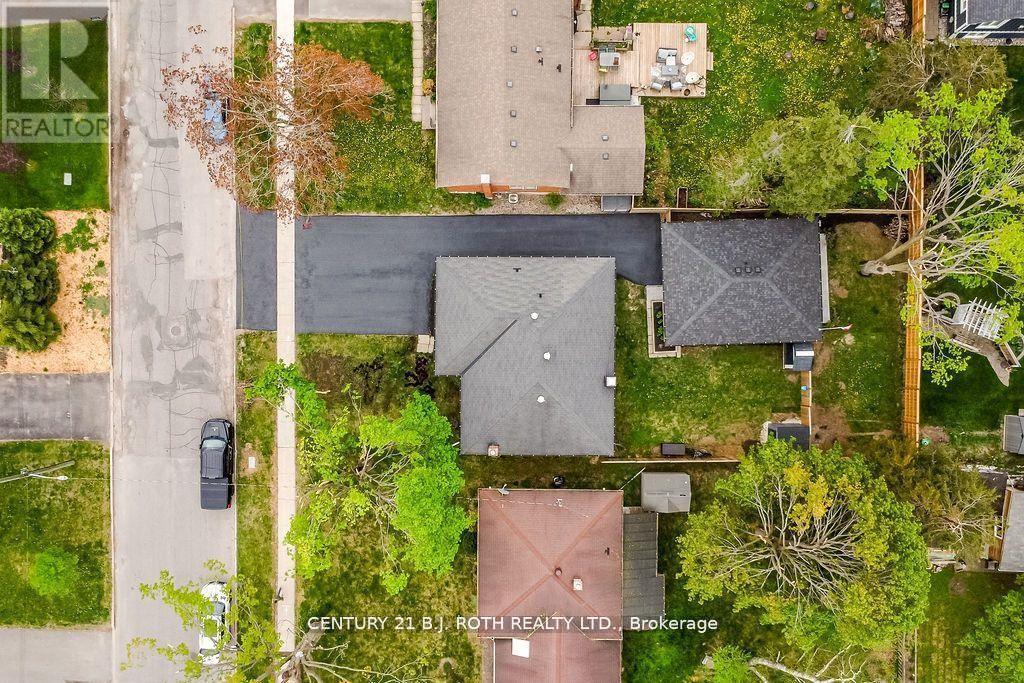 Photo 39 of 108 Nelson Street, Barrie ON