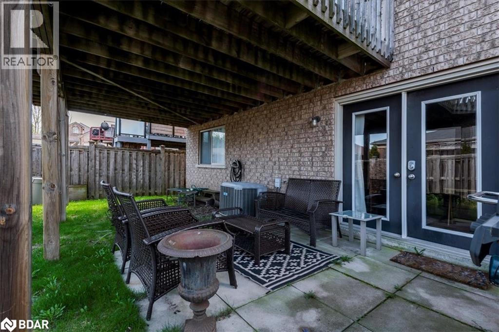 Photo 27 of 33 Primrose Crescent, Barrie ON