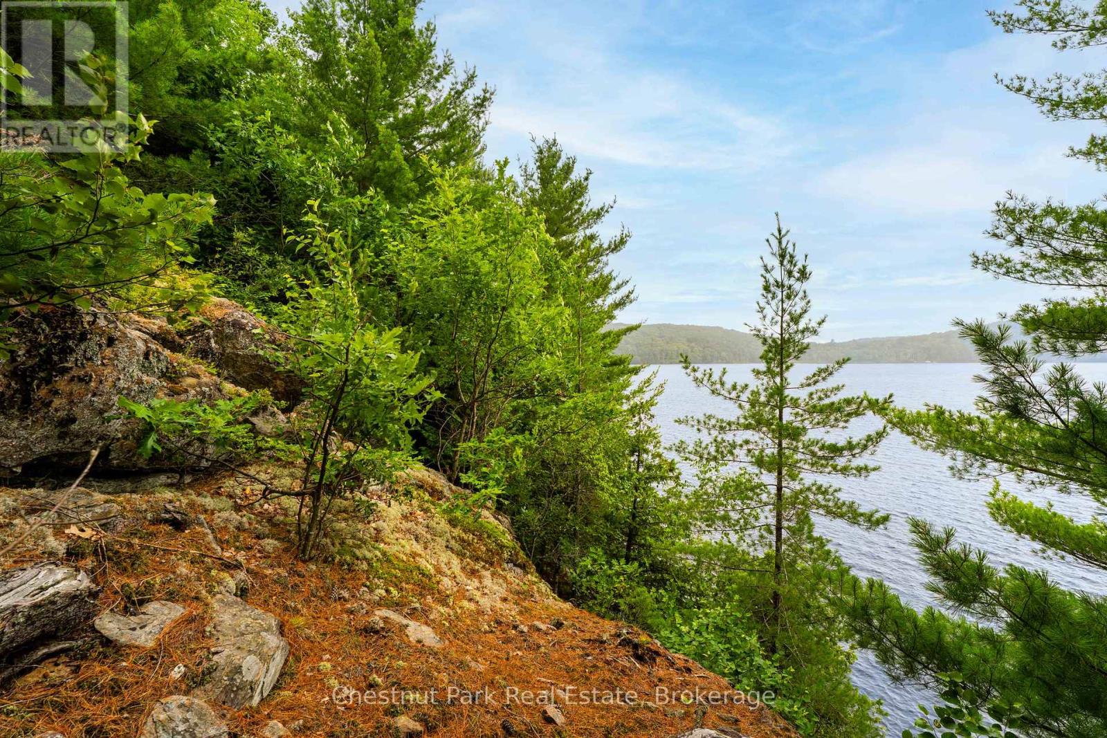 Photo 28 of 920 Big Island, Huntsville ON