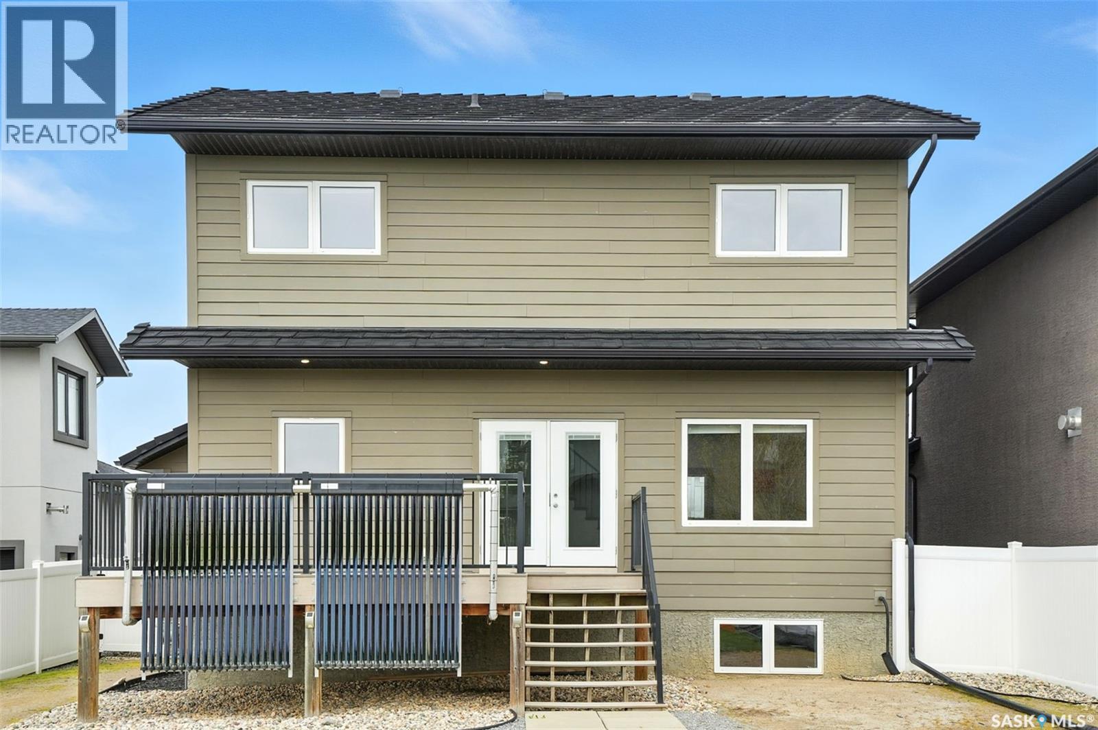 Photo 34 of 122 Roy Crescent, Saskatoon SK