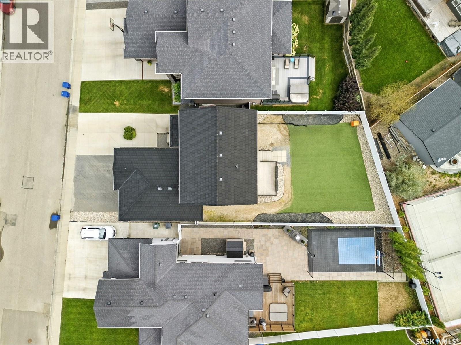 Photo 40 of 122 Roy Crescent, Saskatoon SK