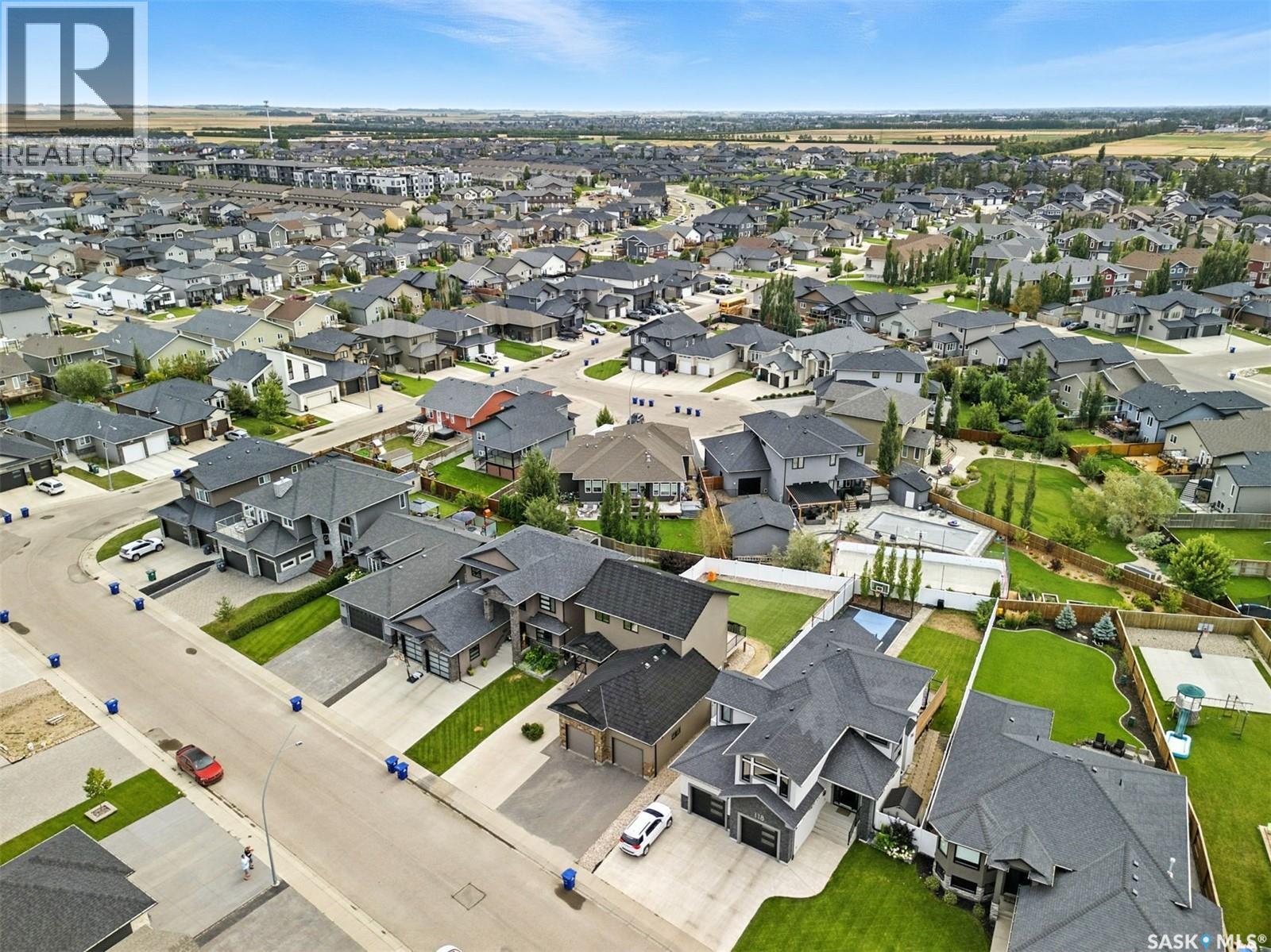 Photo 42 of 122 Roy Crescent, Saskatoon SK