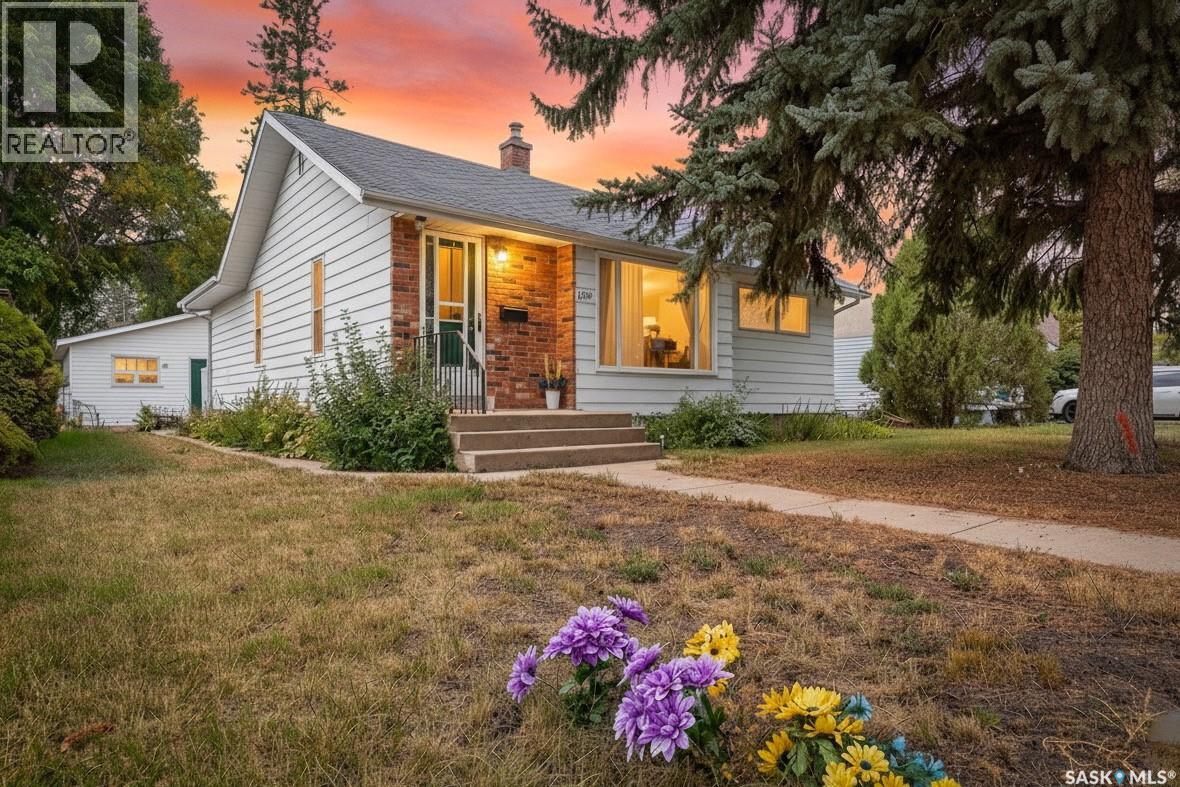 Photo 1 of 1138 7th Avenue Nw, Moose Jaw SK