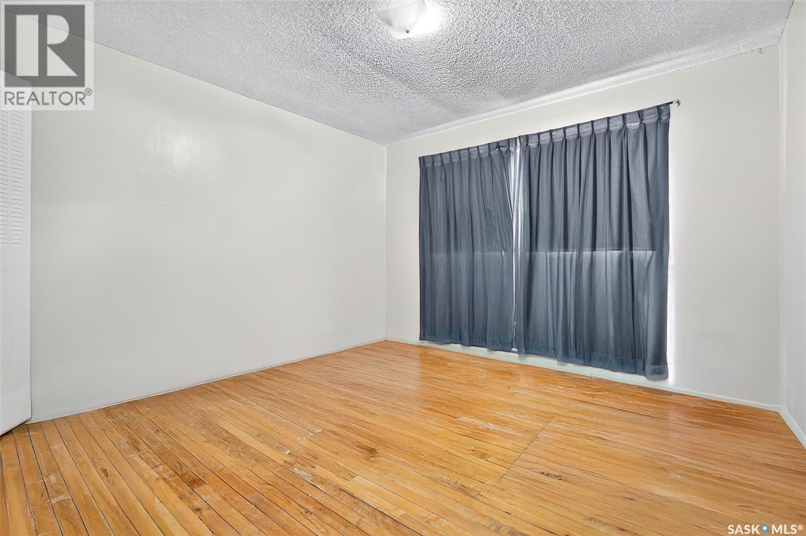 Photo 11 of 1138 7th Avenue Nw, Moose Jaw SK