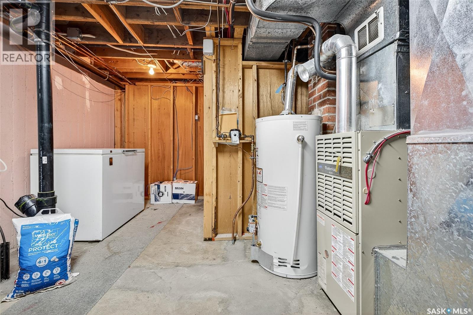 Photo 27 of 1138 7th Avenue Nw, Moose Jaw SK