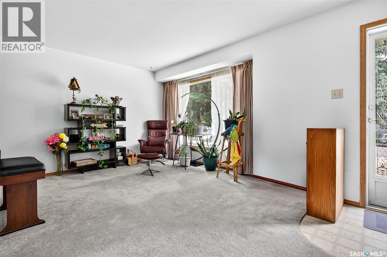 Photo 3 of 1138 7th Avenue Nw, Moose Jaw SK