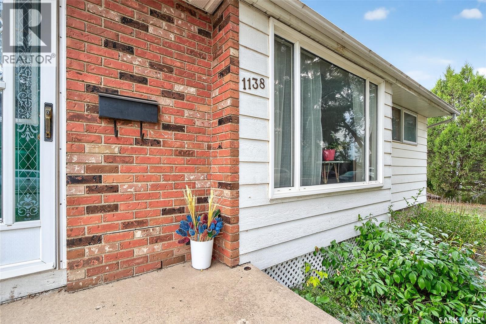 Photo 31 of 1138 7th Avenue Nw, Moose Jaw SK