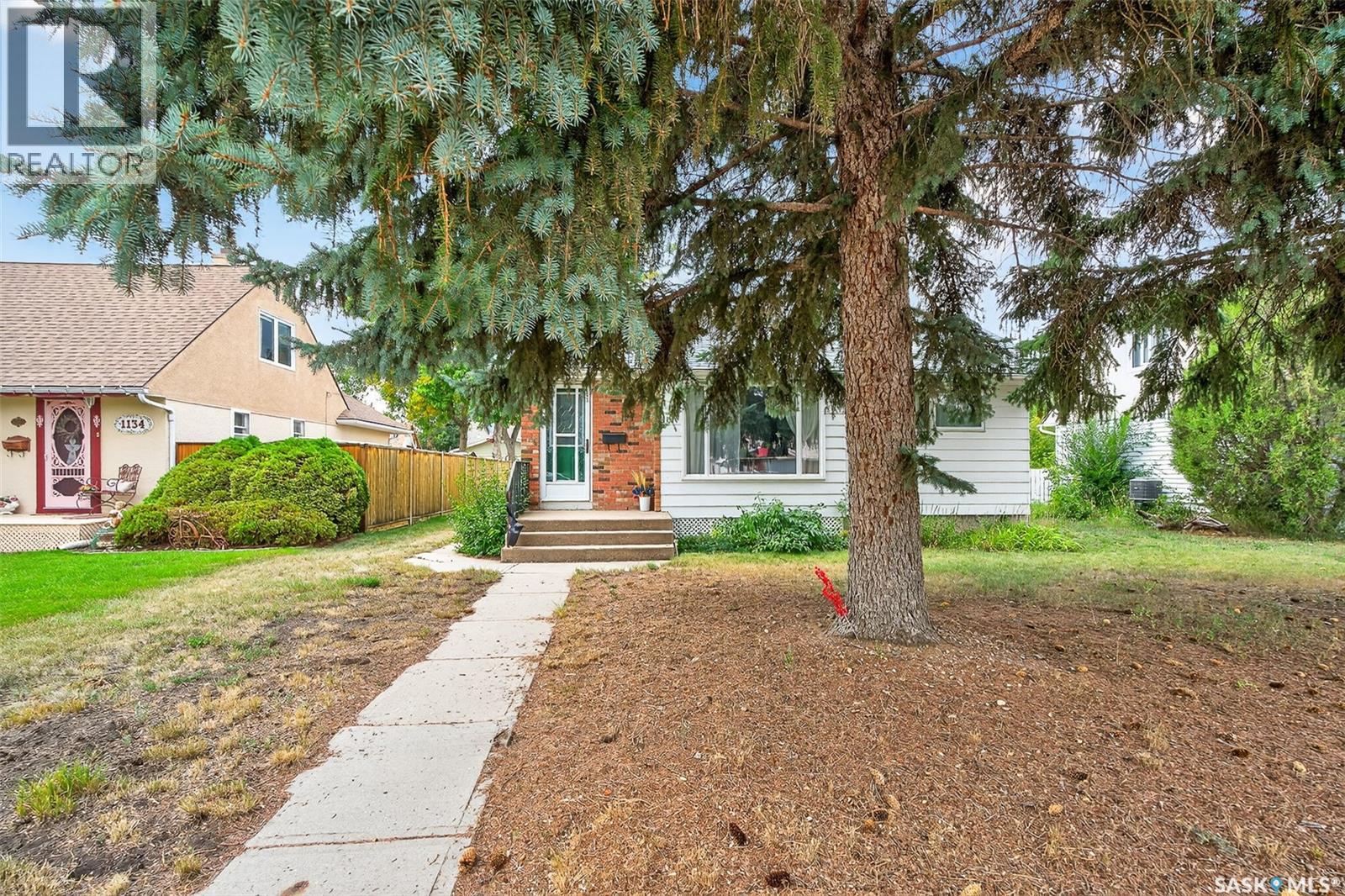 Photo 32 of 1138 7th Avenue Nw, Moose Jaw SK