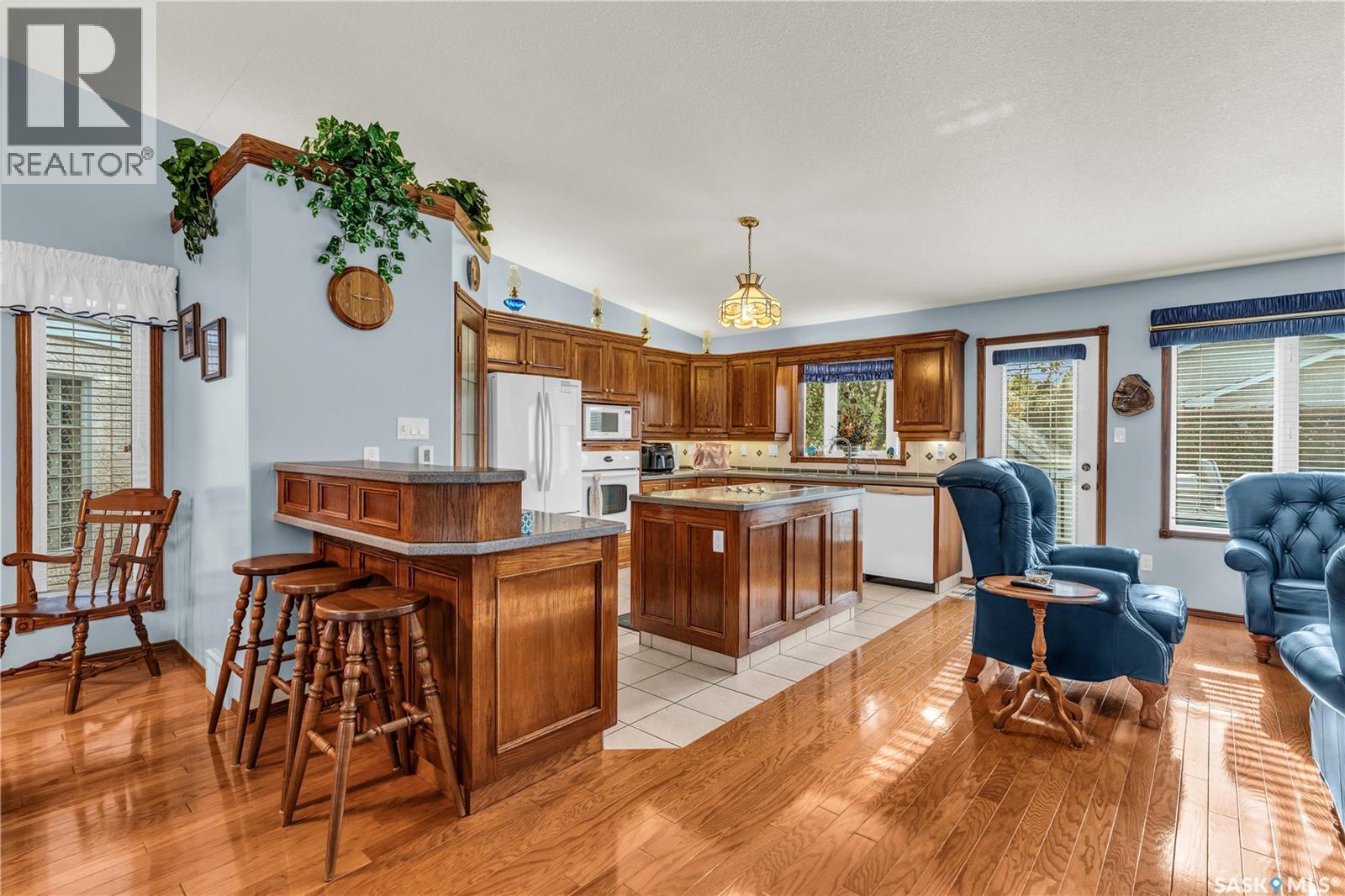 Photo 5 of 1338 Lapchuk Crescent N, Regina SK