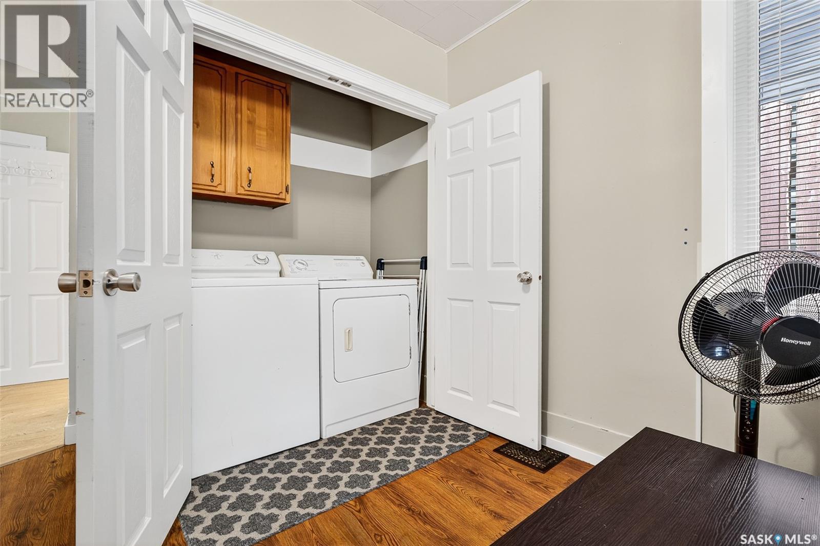 Photo 12 of 62 Iroquois Street E, Moose Jaw SK