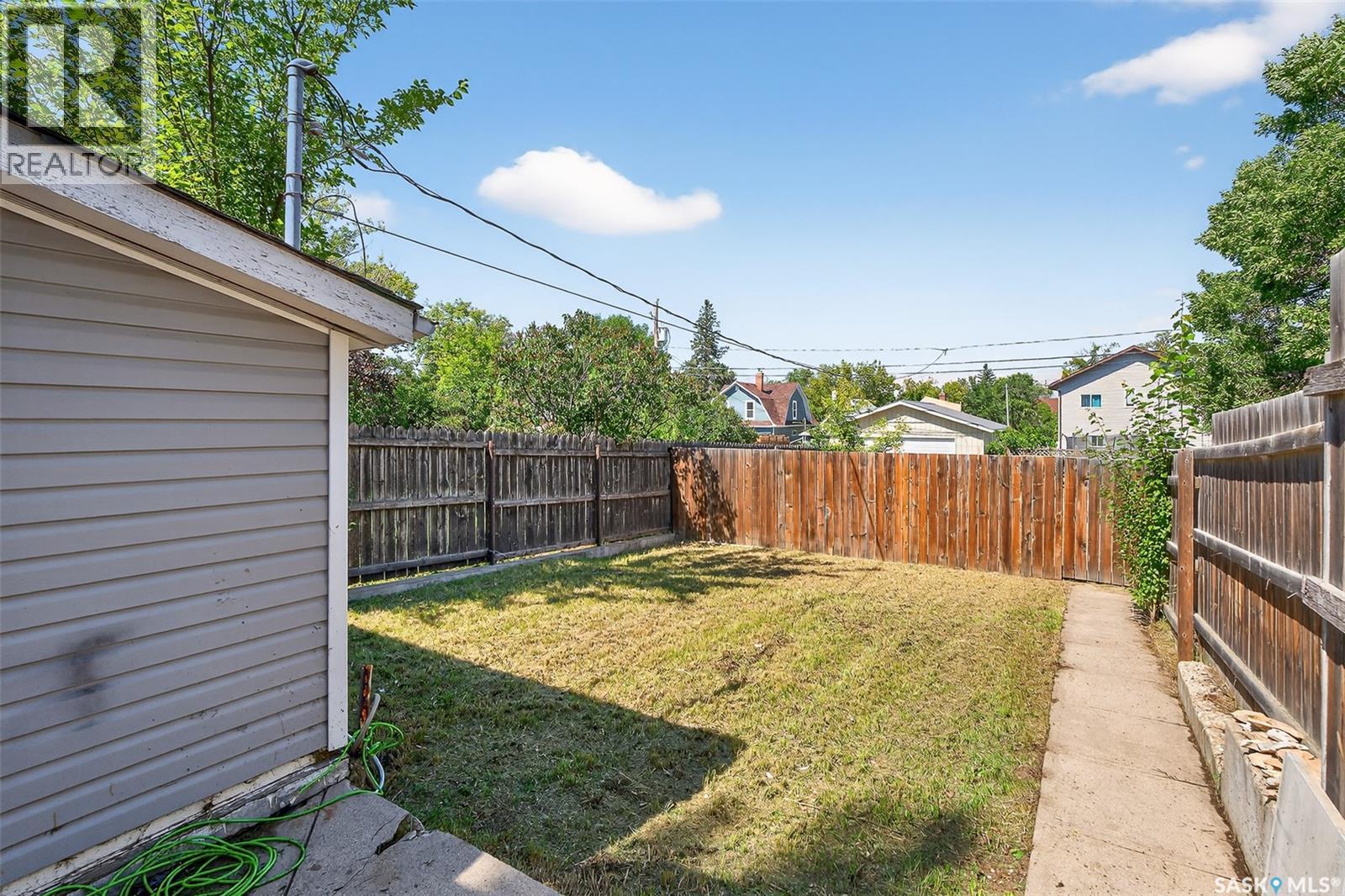 Photo 28 of 62 Iroquois Street E, Moose Jaw SK