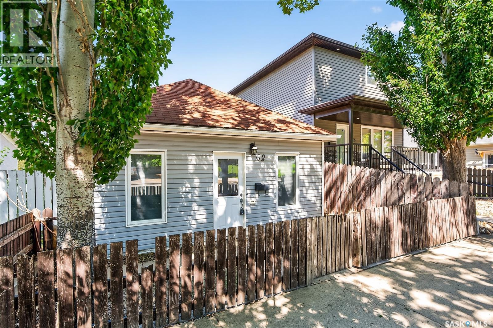 Photo 32 of 62 Iroquois Street E, Moose Jaw SK