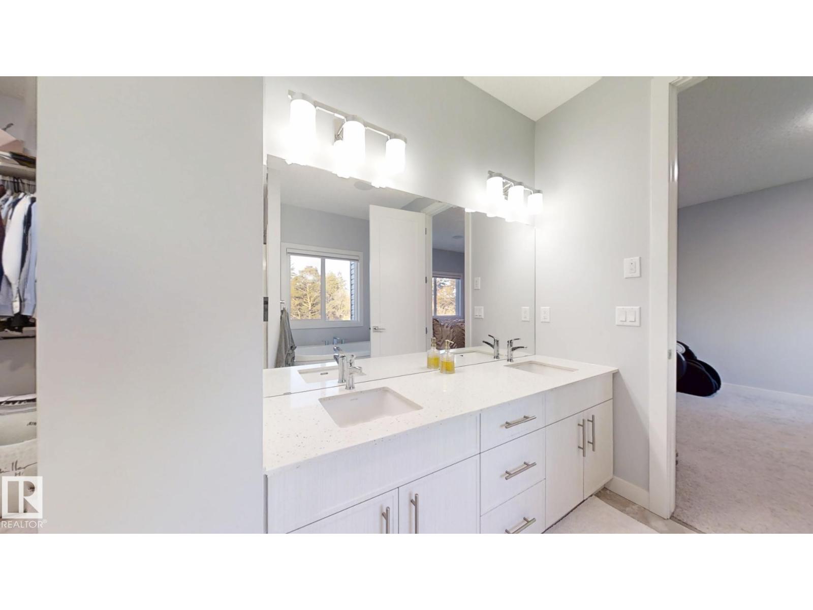 Photo 9 of 215 Glenridding Ravine Rd Sw, Edmonton AB