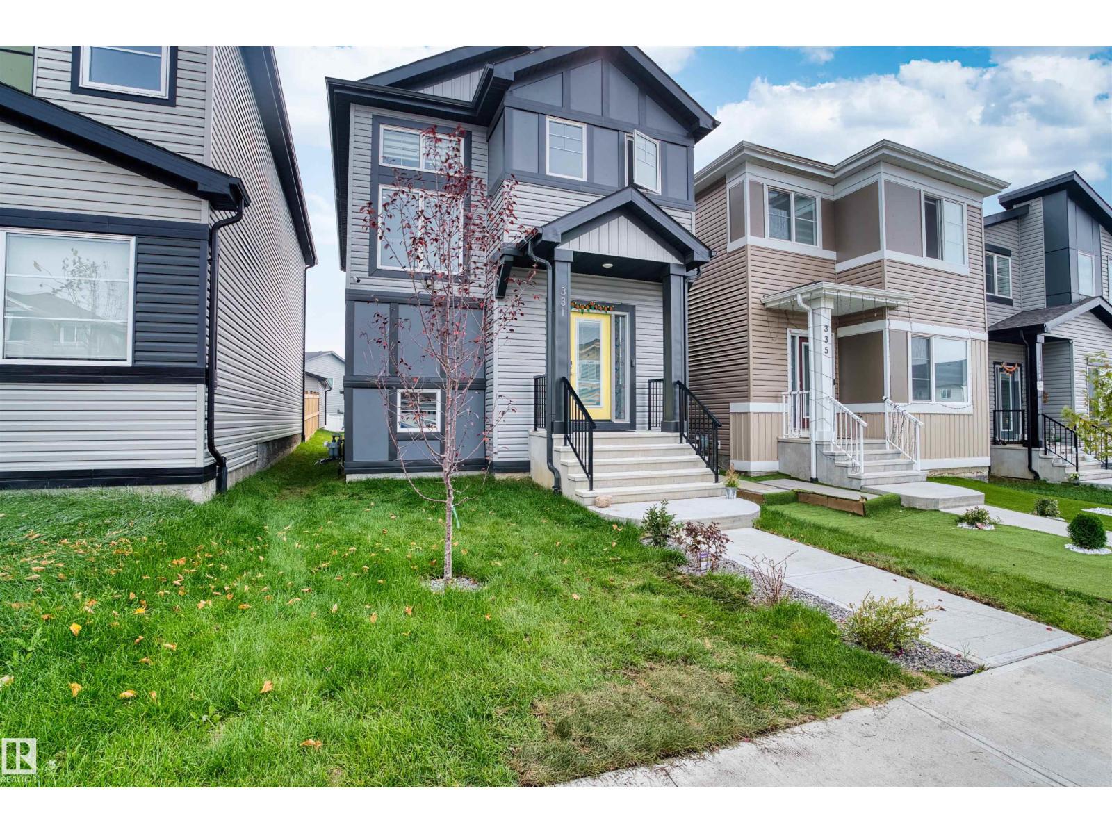Photo 2 of 331 32 Av Nw, Edmonton AB