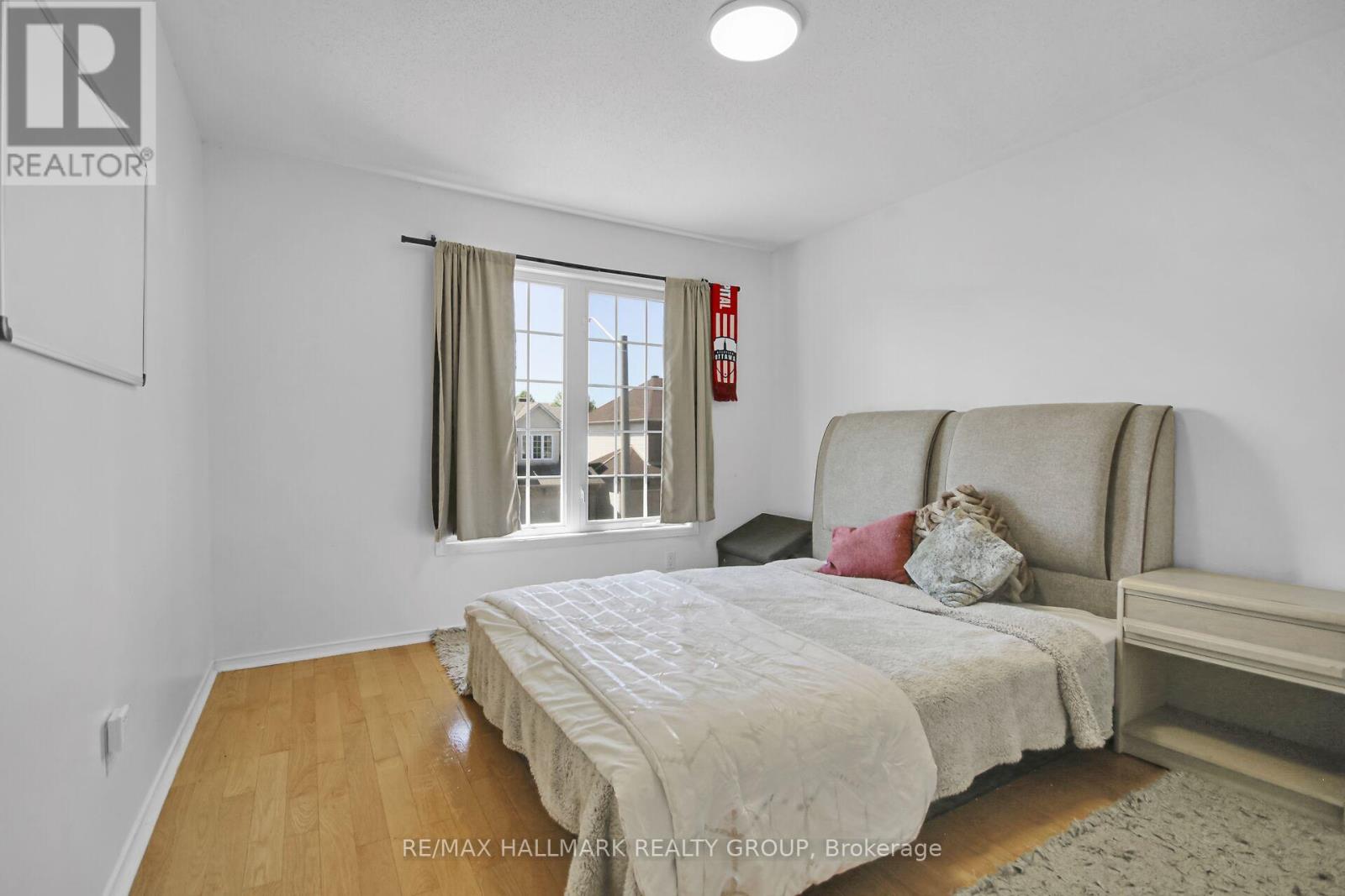 Photo 30 of 206 Annapolis Circle, Ottawa ON
