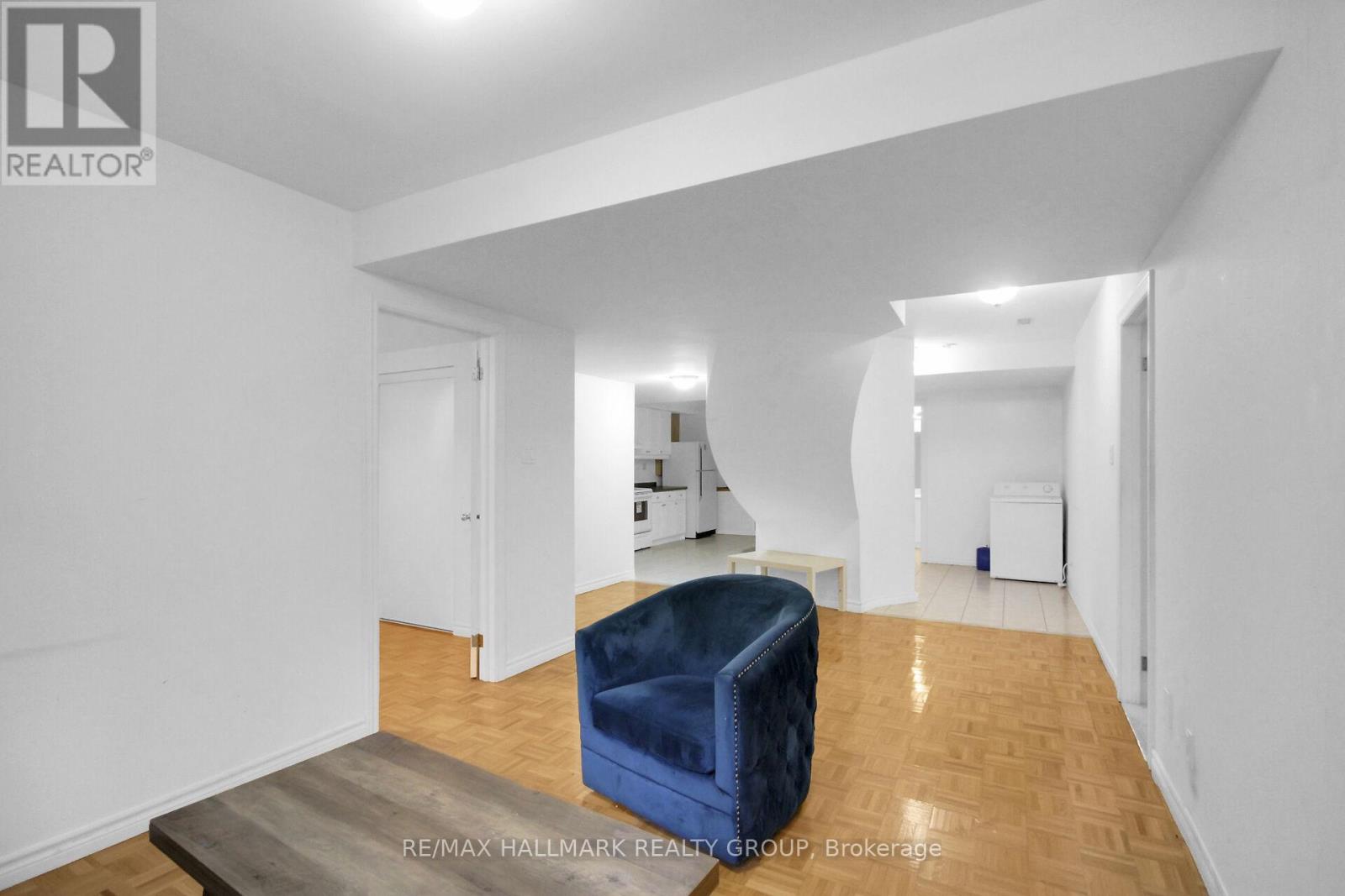 Photo 42 of 206 Annapolis Circle, Ottawa ON