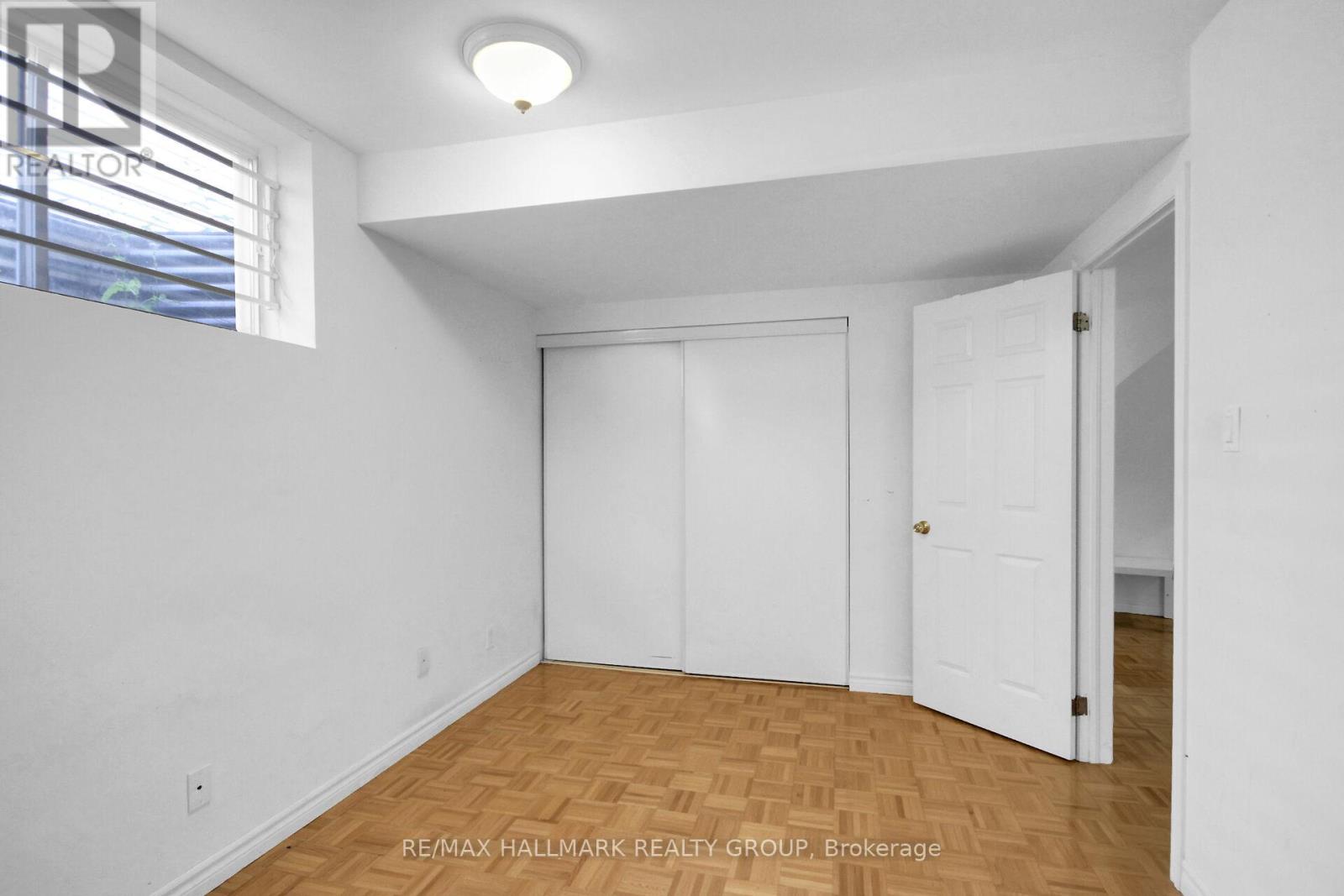 Photo 43 of 206 Annapolis Circle, Ottawa ON
