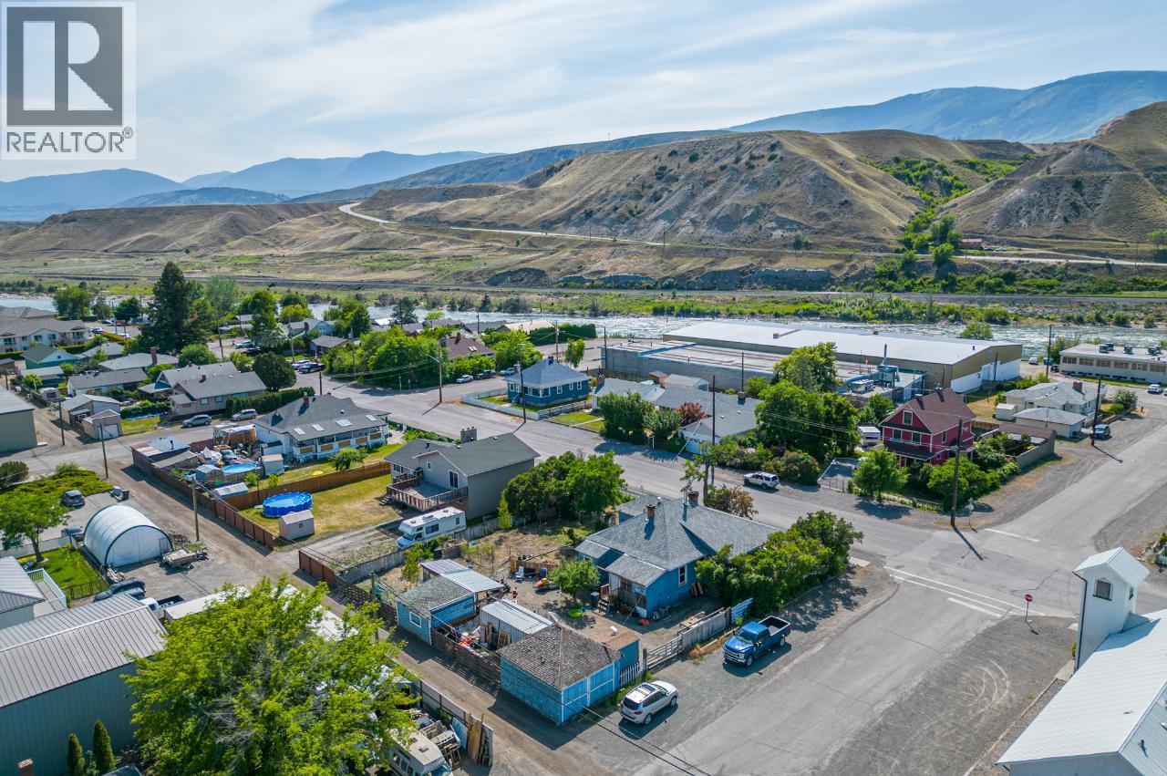 602 BRINK Street, Ashcroft
