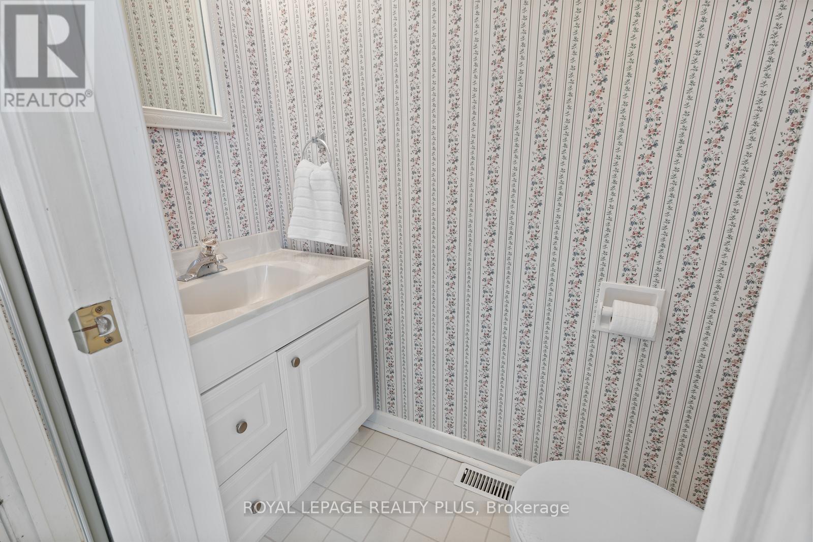 Photo 11 of 85 1180 Mississauga Valley Boulevard, Mississauga ON