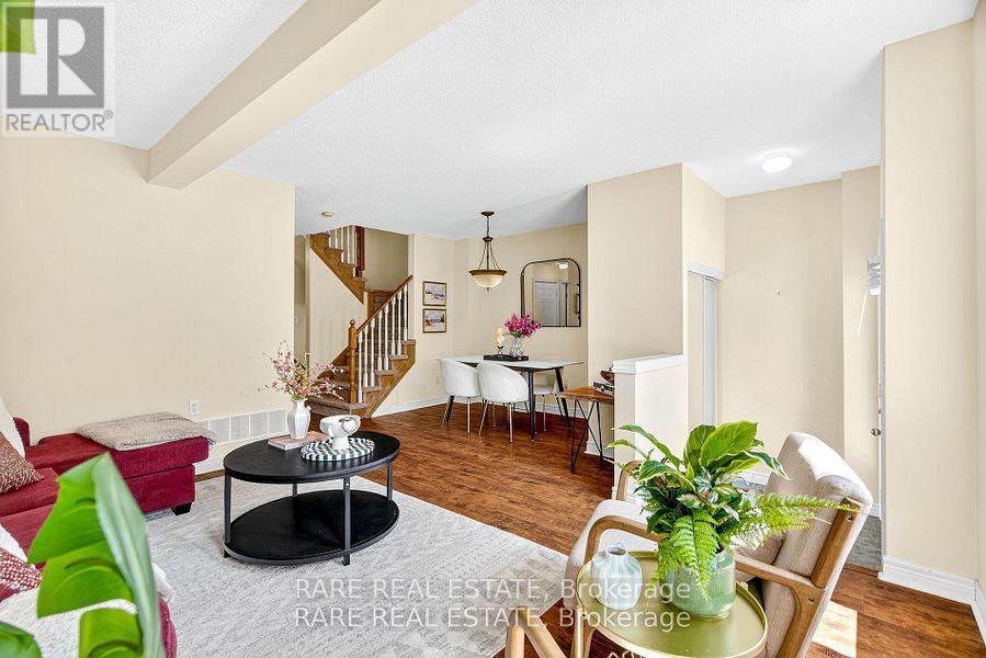 Photo 6 of 12 1750 Creek Way, Burlington ON