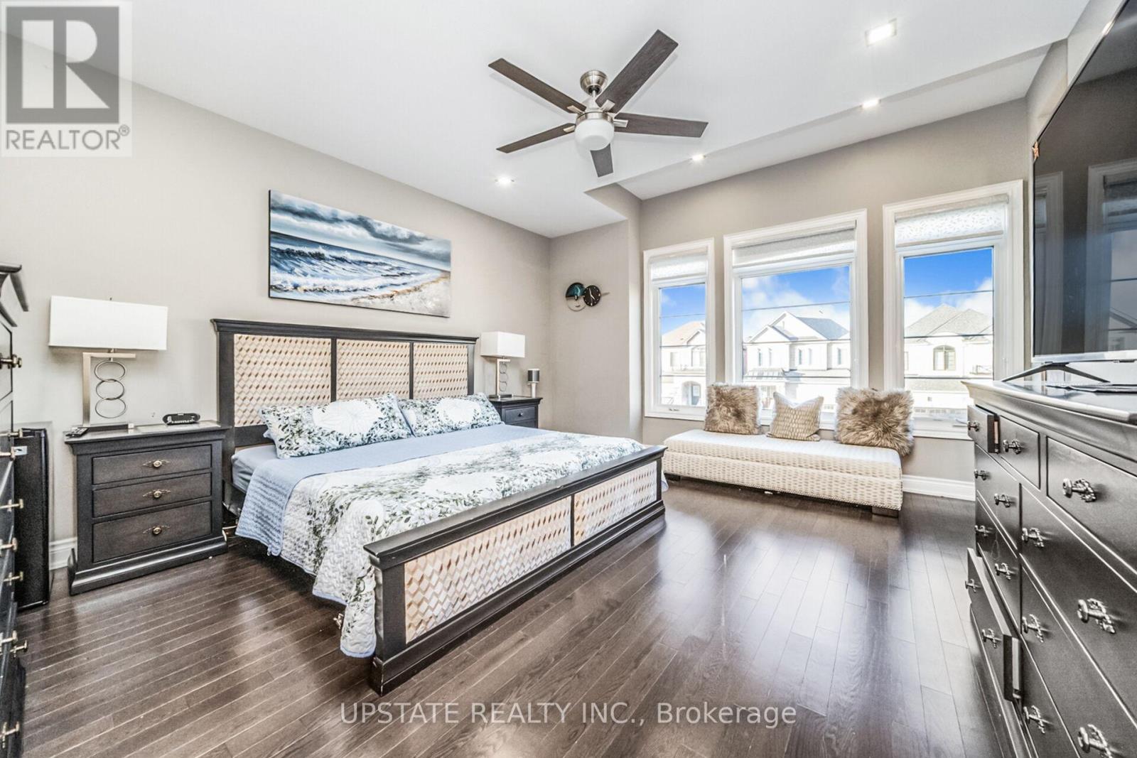 Photo 30 of 10 Vineyard Drive, Brampton ON