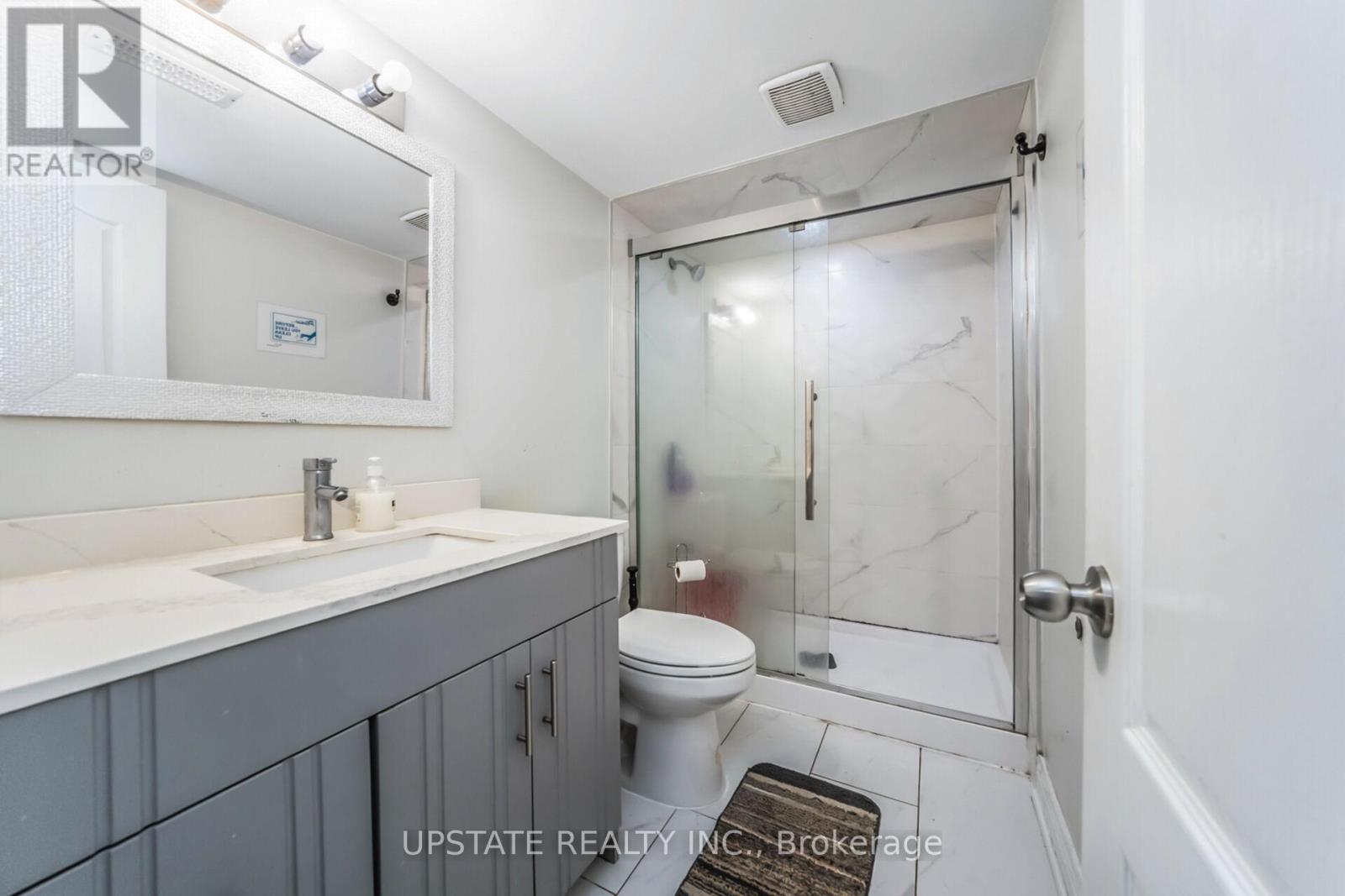 Photo 37 of 10 Vineyard Drive, Brampton ON
