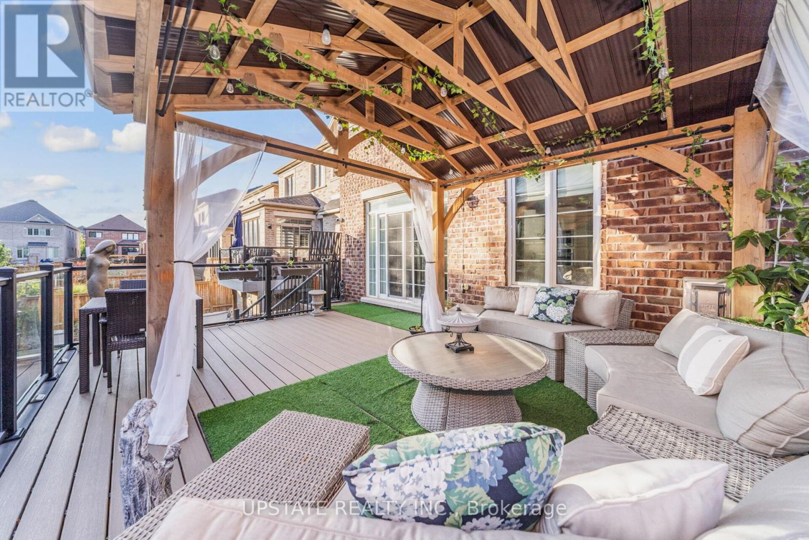 Photo 44 of 10 Vineyard Drive, Brampton ON