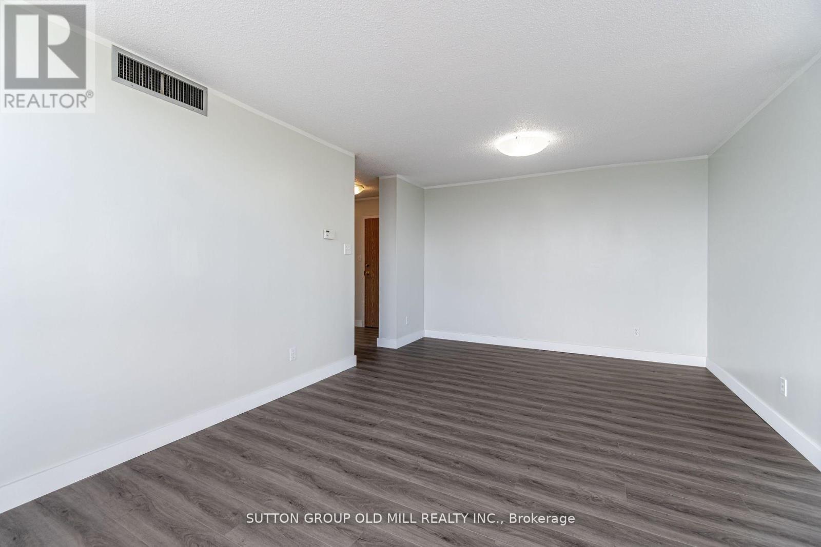 Photo 13 of 504 1360 Rathburn Road E, Mississauga ON