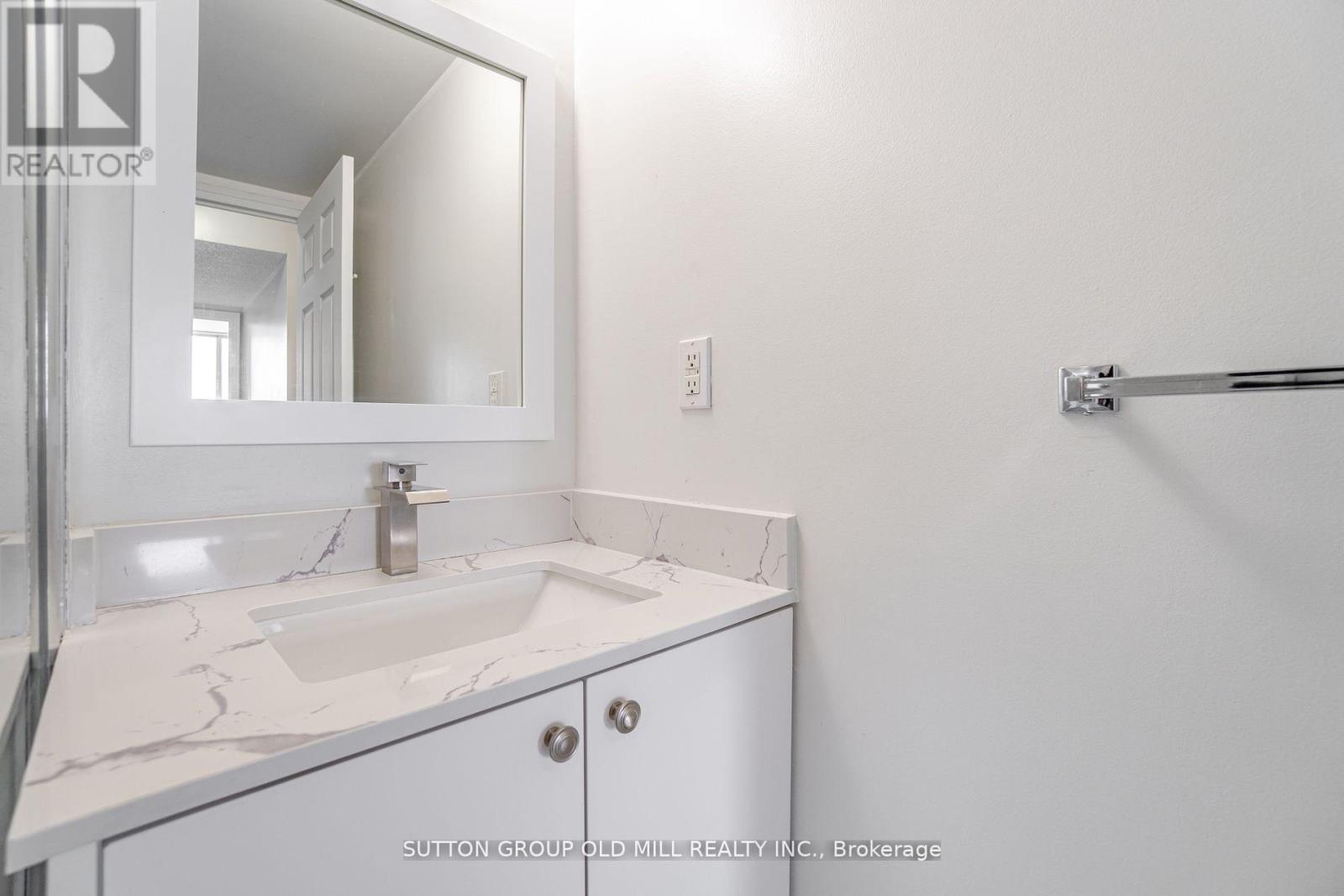 Photo 20 of 504 1360 Rathburn Road E, Mississauga ON