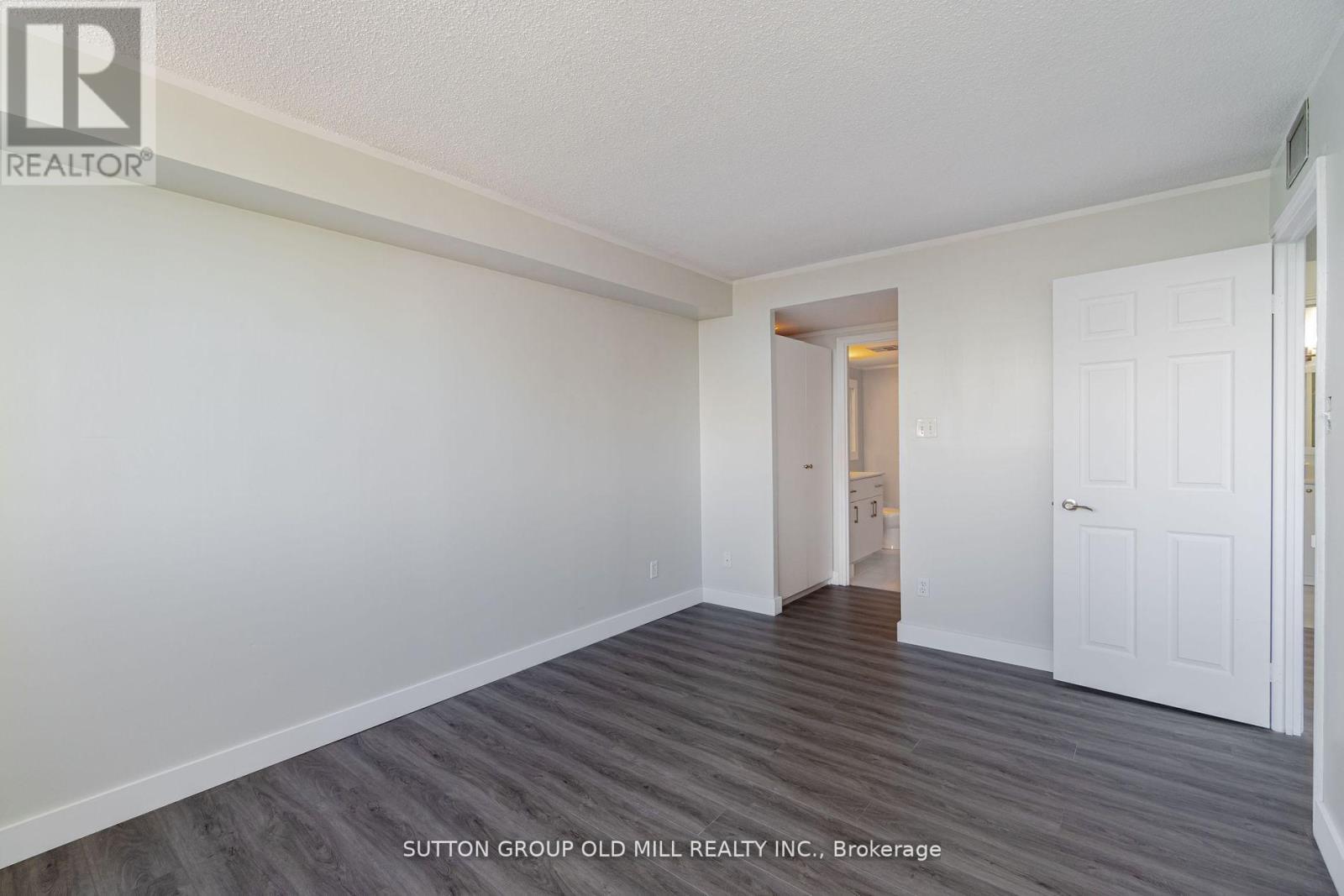 Photo 21 of 504 1360 Rathburn Road E, Mississauga ON