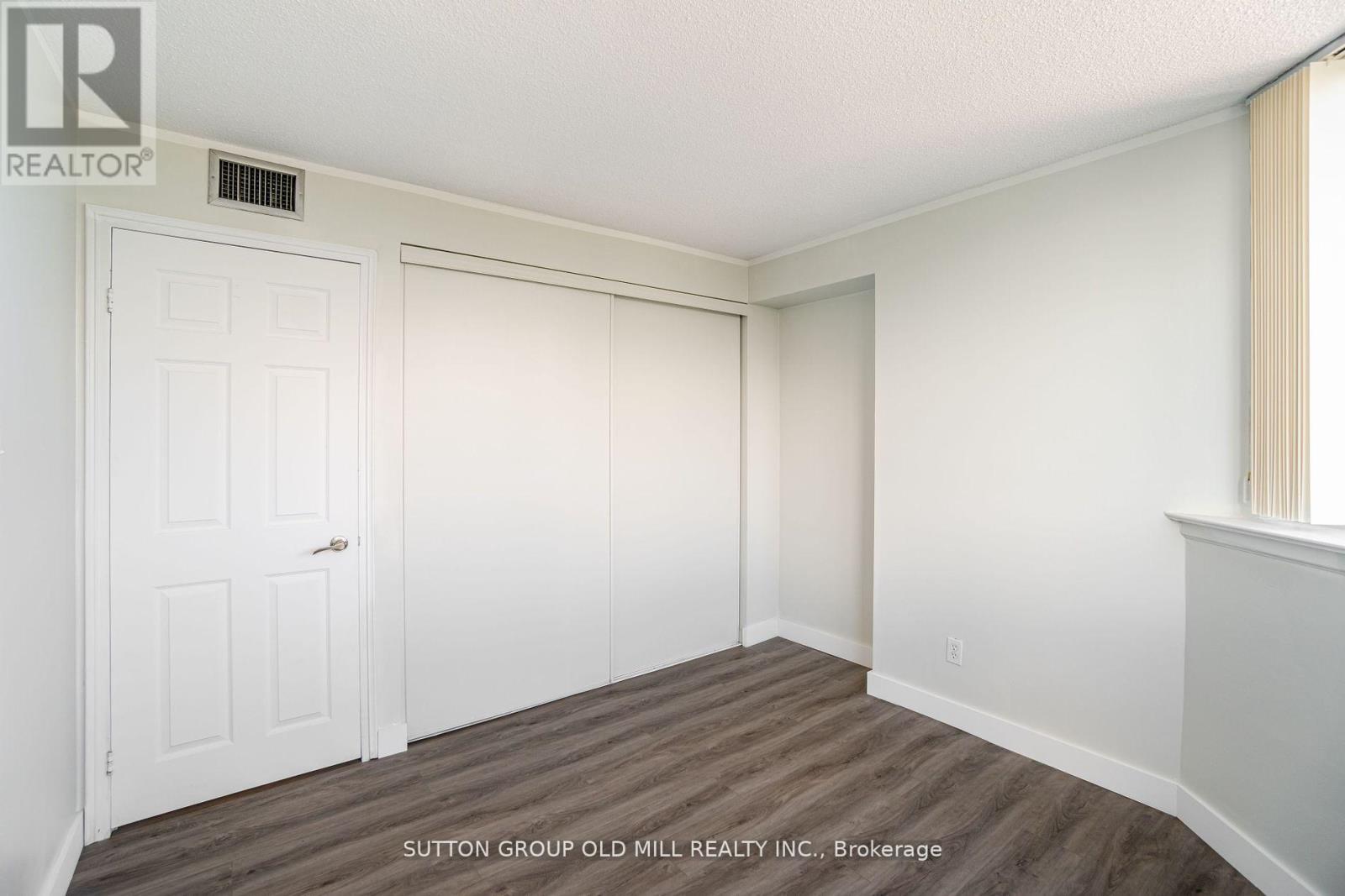 Photo 22 of 504 1360 Rathburn Road E, Mississauga ON