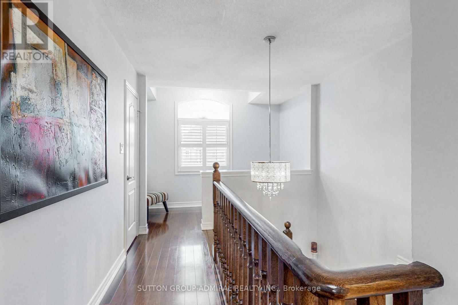 Photo 25 of 34 Beachville Circle, Brampton ON