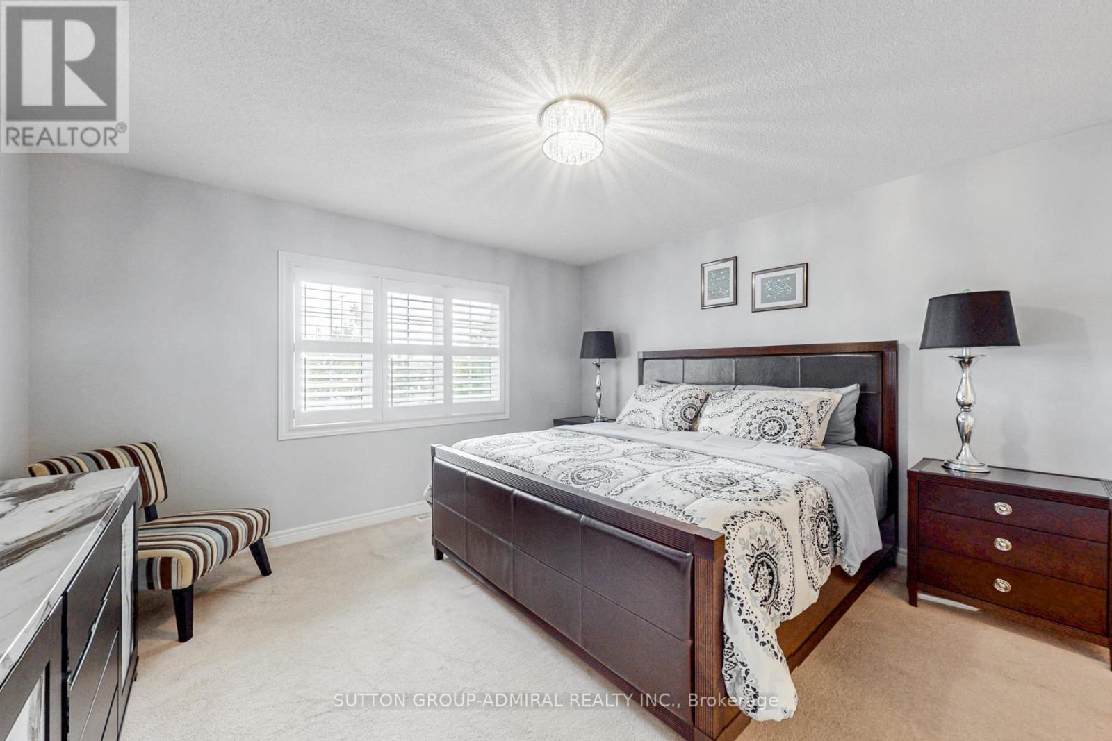 Photo 28 of 34 Beachville Circle, Brampton ON