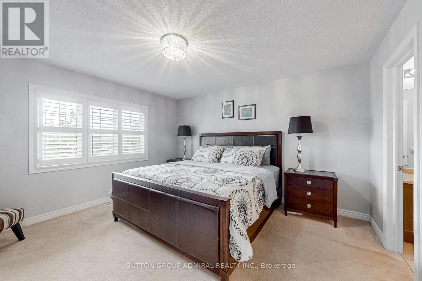 Photo 29 of 34 Beachville Circle, Brampton ON