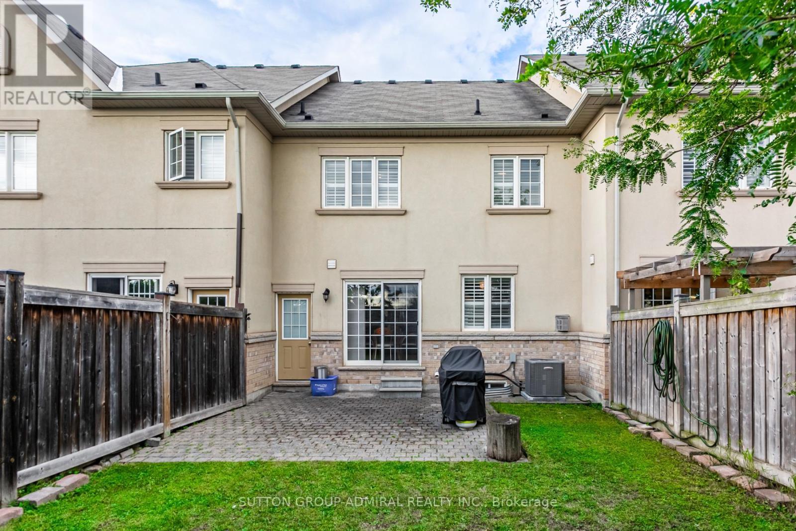 Photo 40 of 34 Beachville Circle, Brampton ON