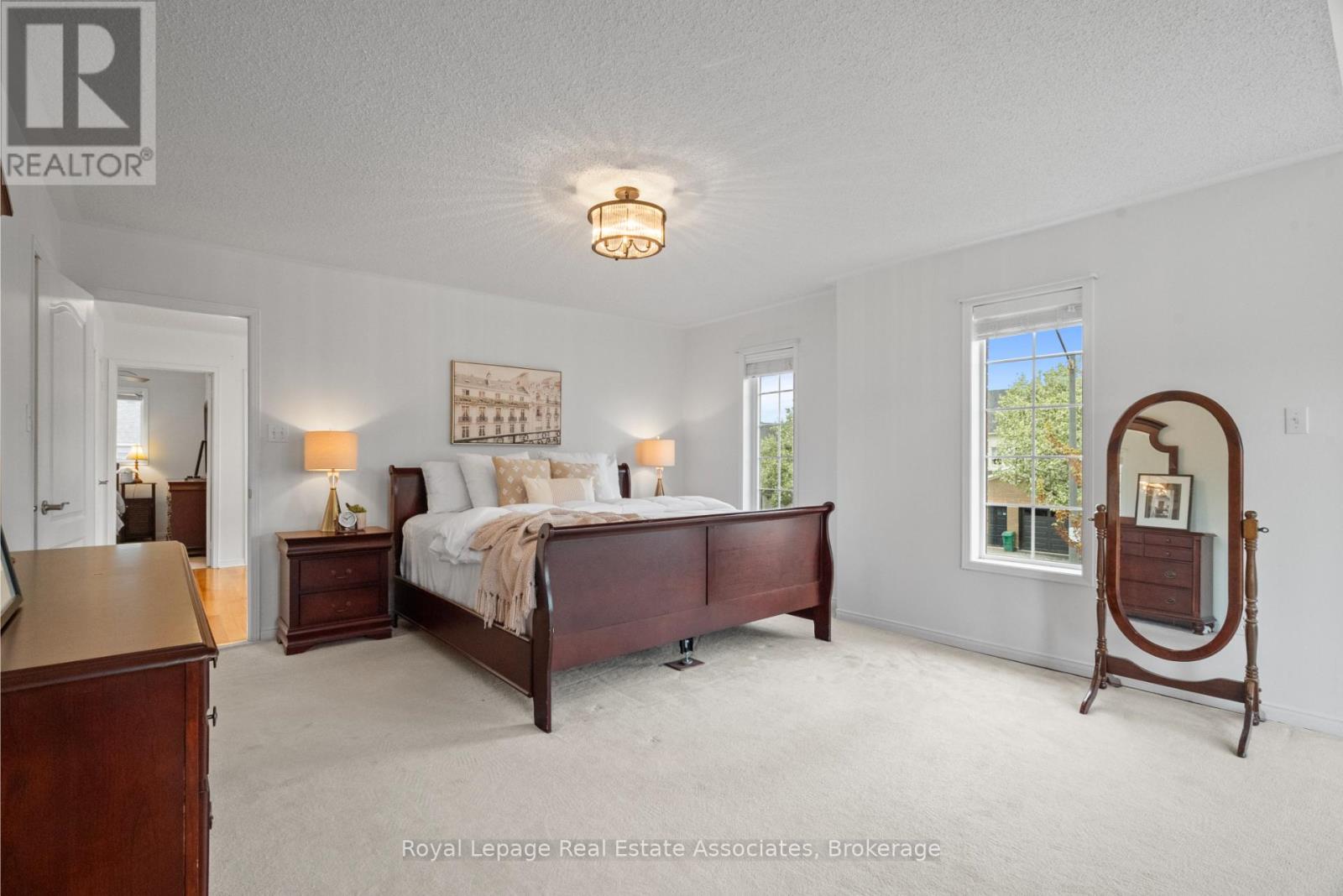 Photo 19 of 5554 Linwell Place, Mississauga ON