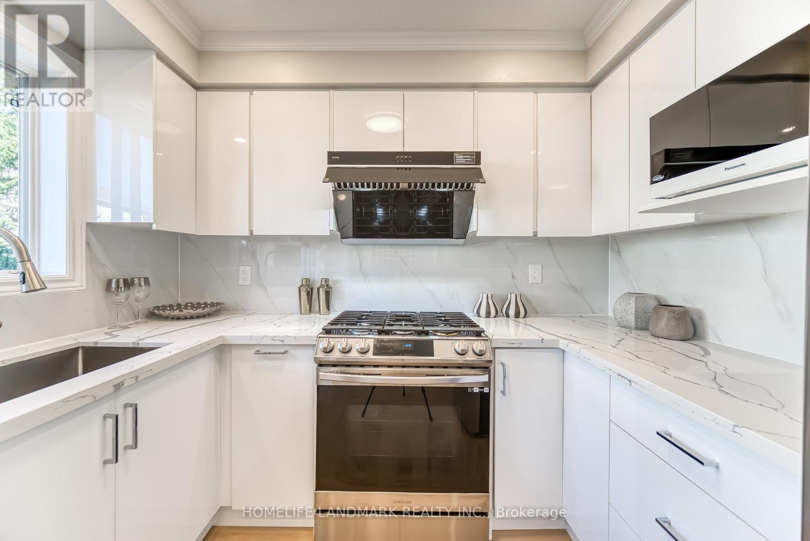 Photo 21 of 139 5055 Heatherleigh Avenue, Mississauga ON