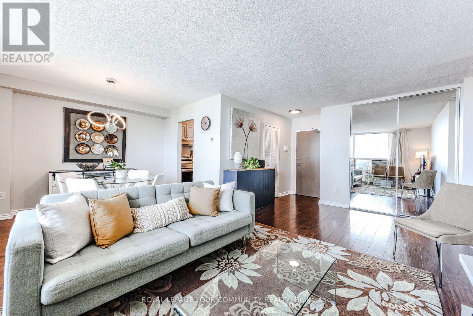 Photo 17 of 901 3390 Weston Road N, Toronto ON