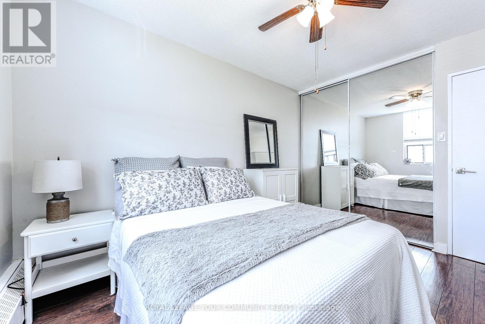 Photo 26 of 901 3390 Weston Road N, Toronto ON