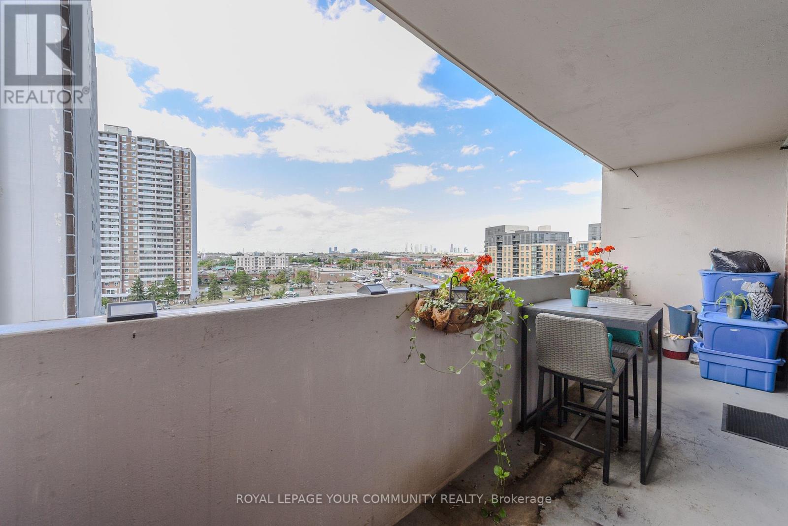Photo 29 of 901 3390 Weston Road N, Toronto ON