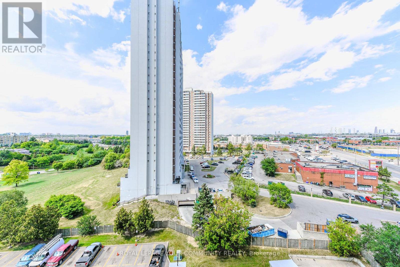 Photo 30 of 901 3390 Weston Road N, Toronto ON