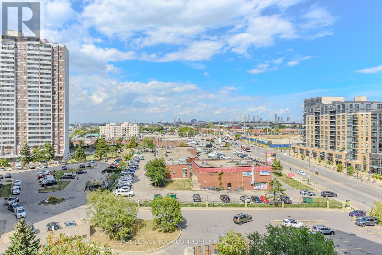 Photo 33 of 901 3390 Weston Road N, Toronto ON