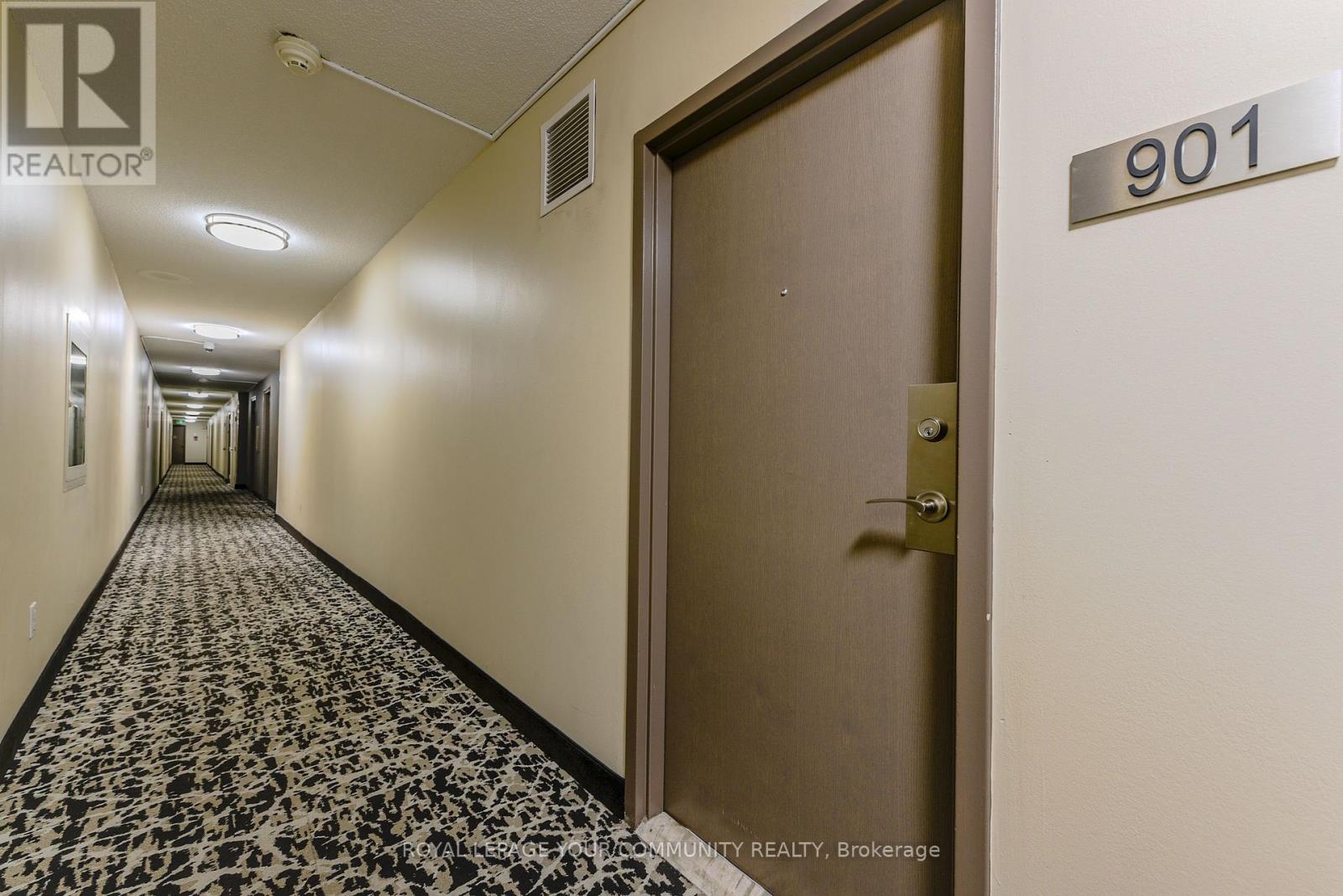 Photo 35 of 901 3390 Weston Road N, Toronto ON