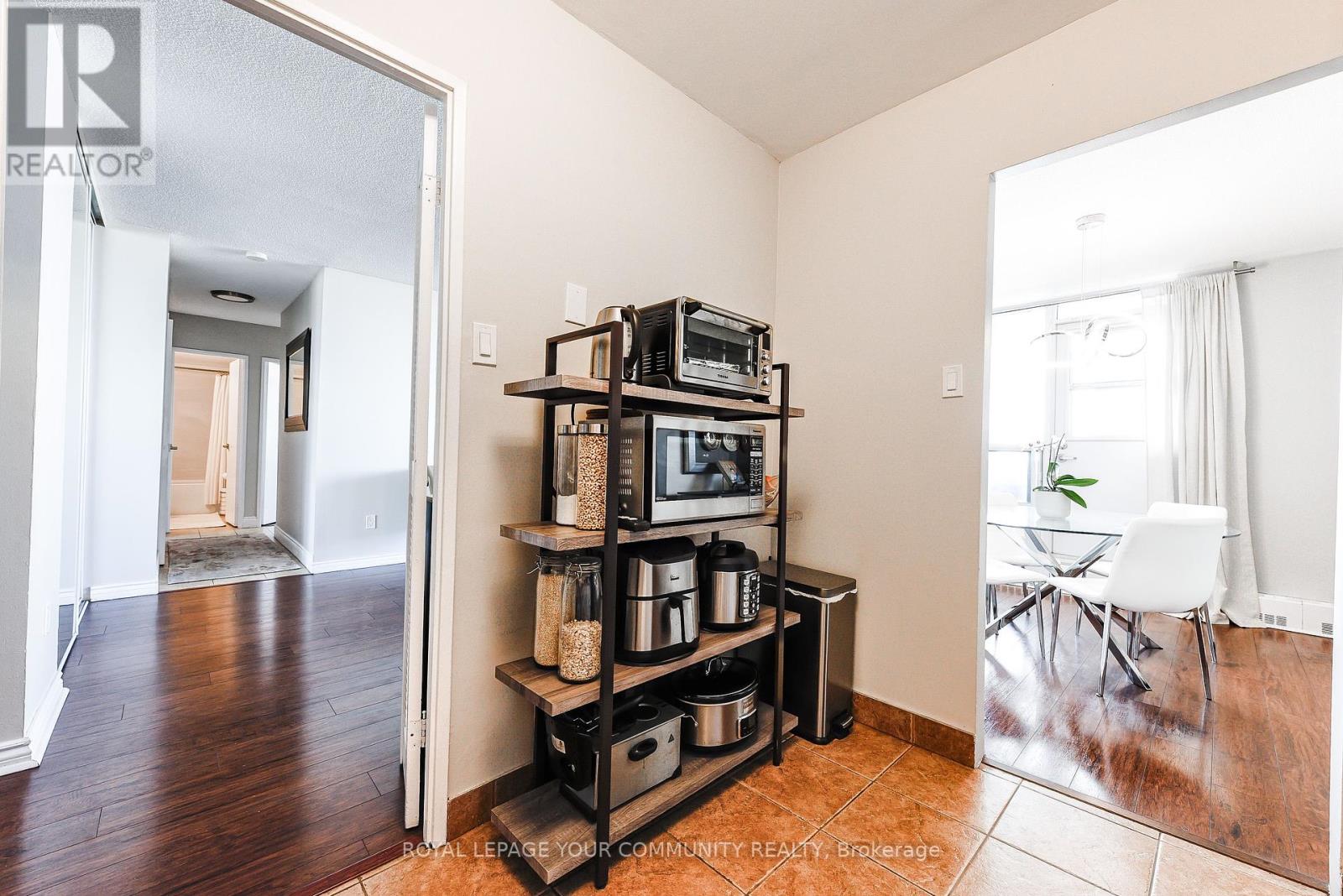 Photo 9 of 901 3390 Weston Road N, Toronto ON